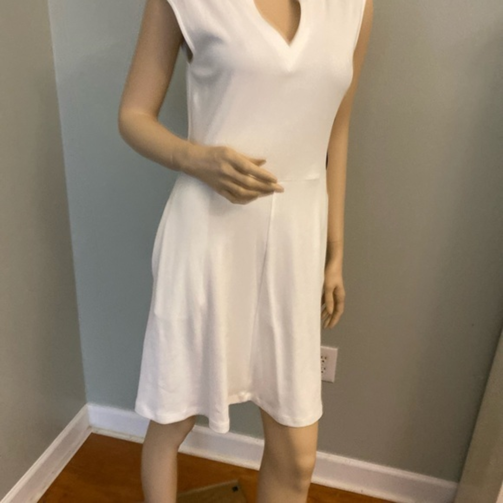 NWT NEW YORK AND COMPANYโ WHITE COTTON DRESS
6 for $36